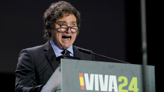 Pedro Sánchez retira a la embajadora de España en Argentina porque Milei llamó 